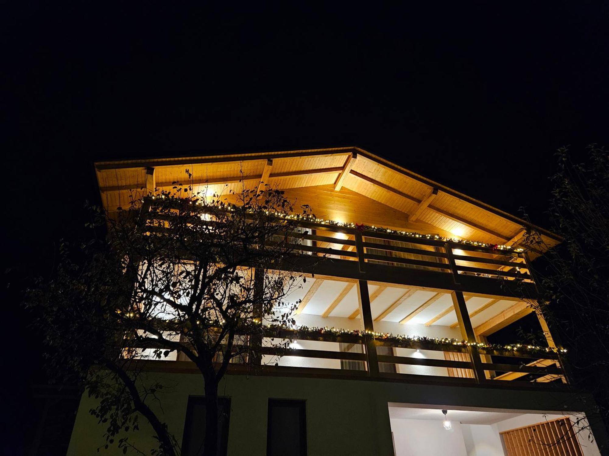 ホテル Casa Mara Vişeu de Sus エクステリア 写真
