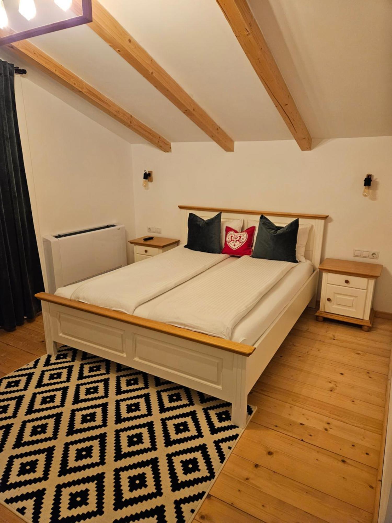 ホテル Casa Mara Vişeu de Sus エクステリア 写真